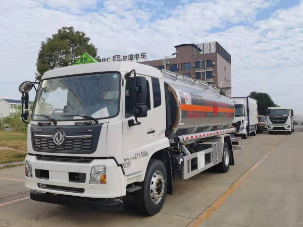 楚勝牌CSC5125GJY6型加油車