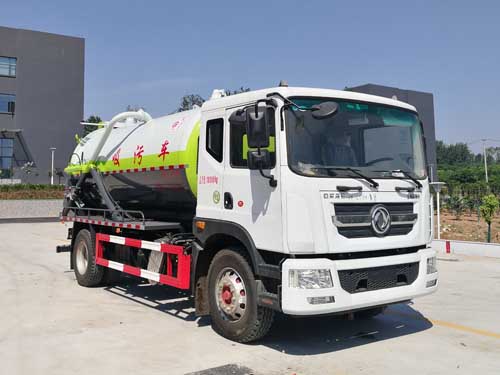 國六東風(fēng)多利卡D9吸污車