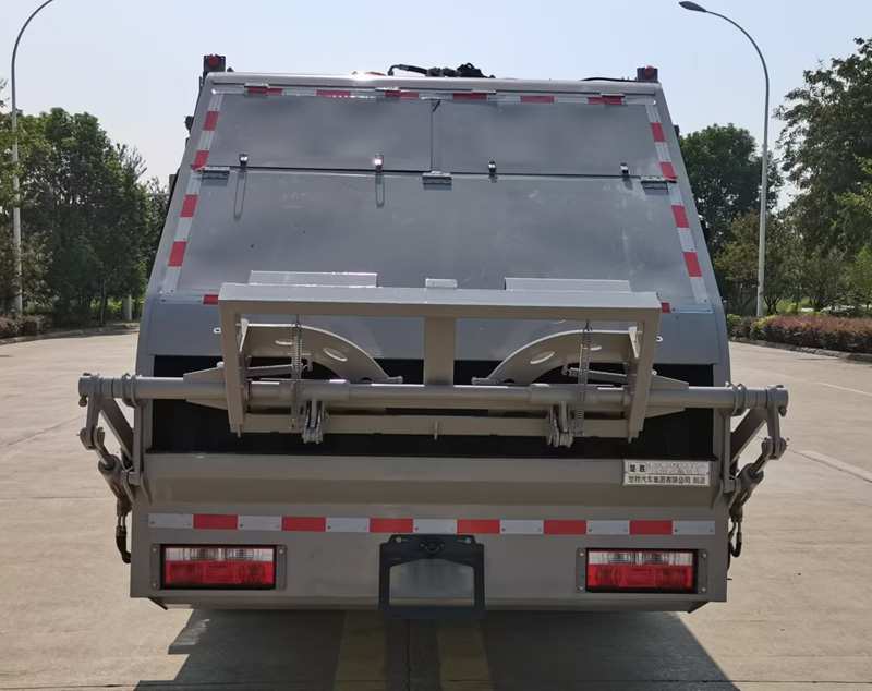 楚勝牌CSC5095ZYS6型壓縮式垃圾車(chē)