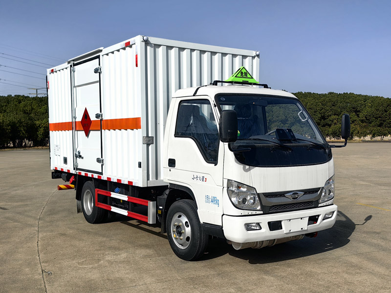 楚勝牌CSC5042XRQB6型易燃?xì)怏w廂式運(yùn)輸車