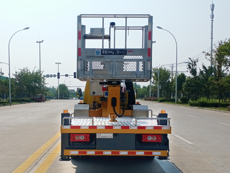 楚勝牌CSC5044JGKS21B6型高空作業(yè)車