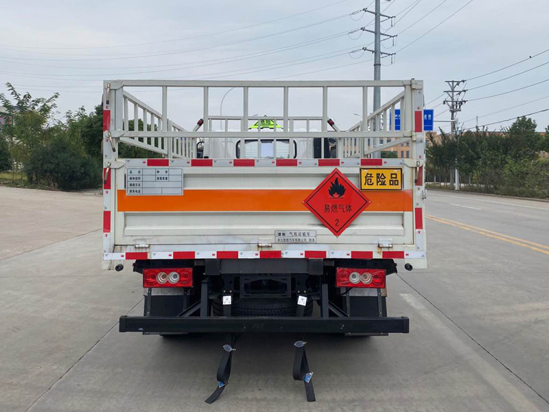 楚勝牌CSC5088TQPBK6型氣瓶運輸車